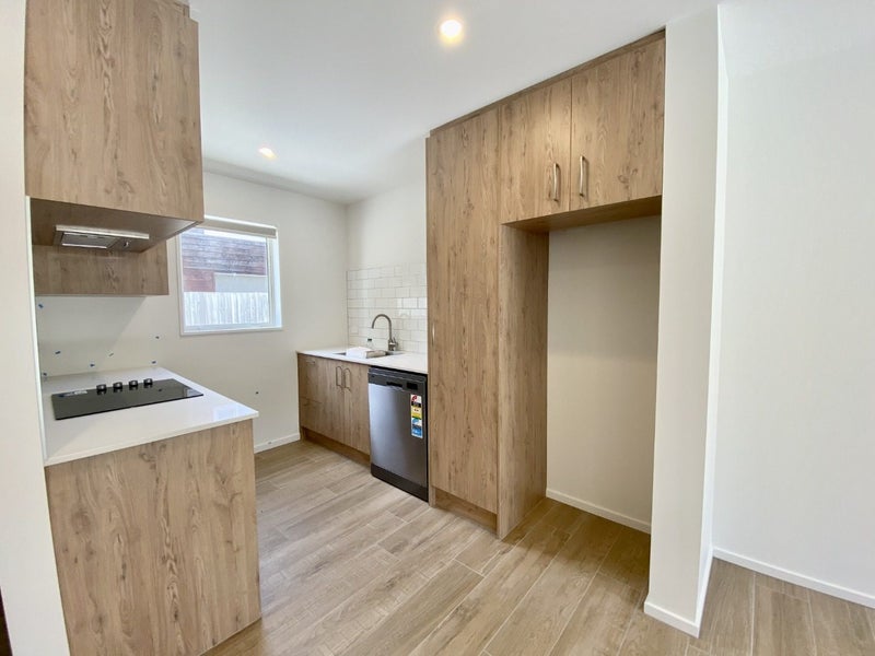 Waltham, 2 bedrooms64690692395010111