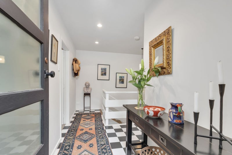 Grand Views & Timeless Living on The Downs64690692412545113