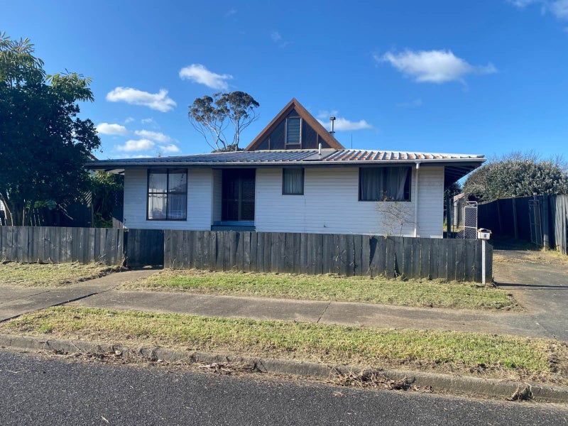 Wiri, 6+ bedrooms64690791776131110