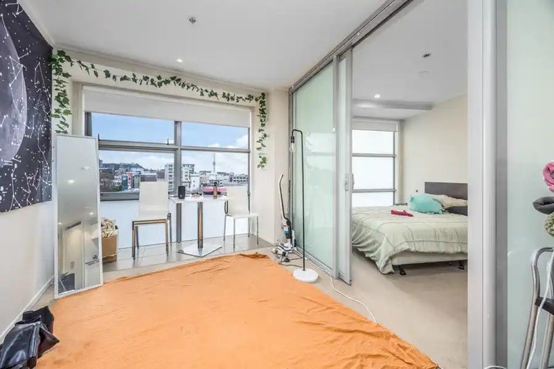 City Centre, Studio64691402010114111