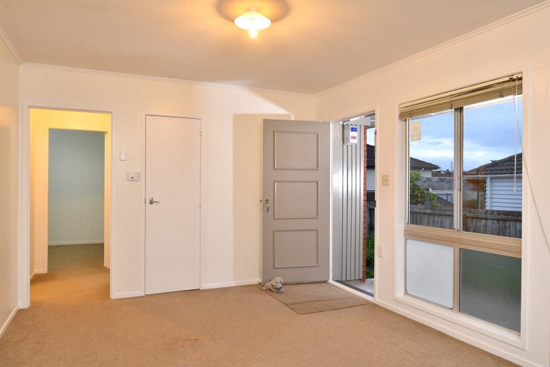 Mount Roskill, 2 bedrooms64691502298755112