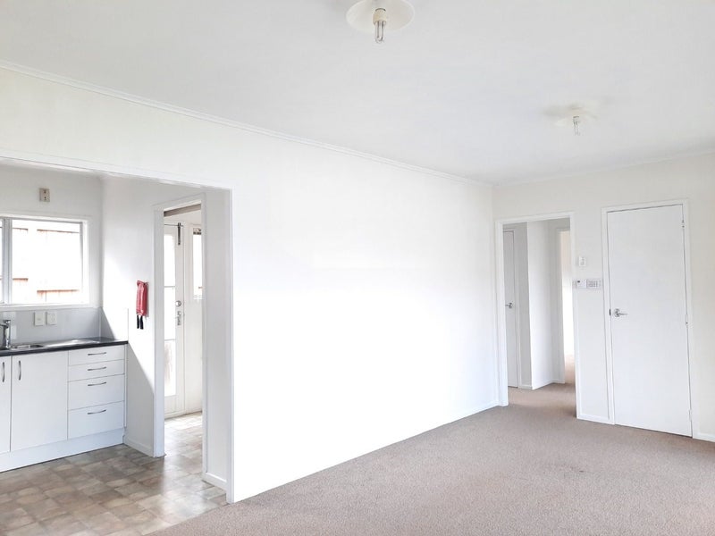 Mount Roskill, 2 bedrooms64691502298755114