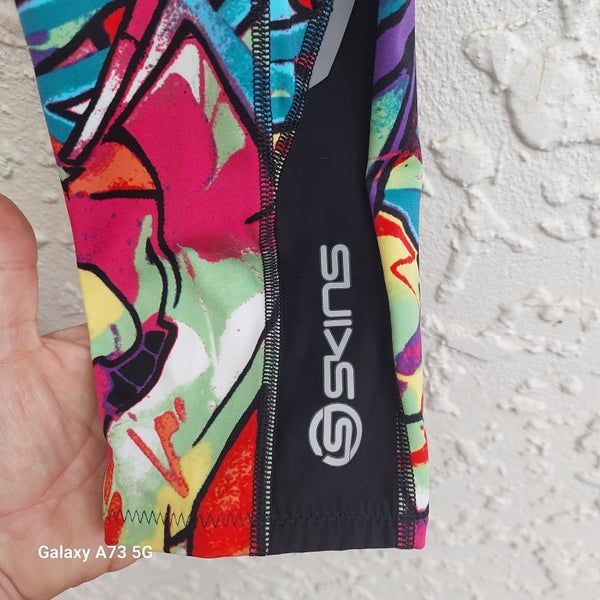 Skins A200 Women's Compression Capri Tights, size L, unworn Carousel 2