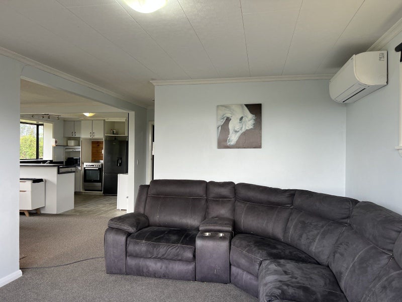 Move to the Country64691700595585111