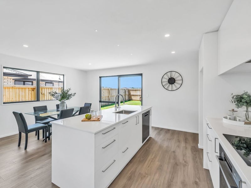 Smart Storage & Quality Throughout64691700729473114