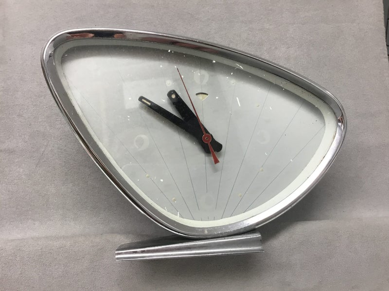 Retro/Vintage Polaris wind-up Alarm Clock Carousel 1