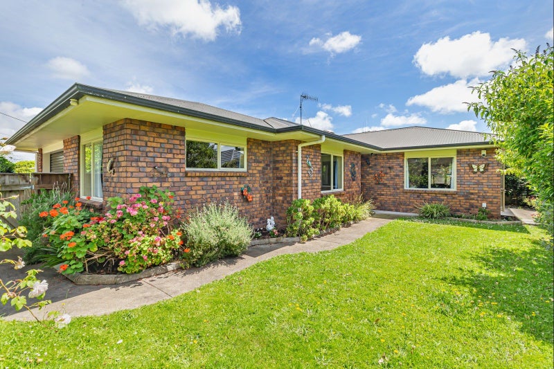 Private, secure and effortless living64691900128897110