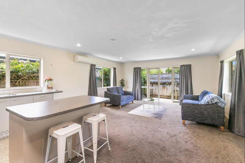 Private, secure and effortless living64691900128897112