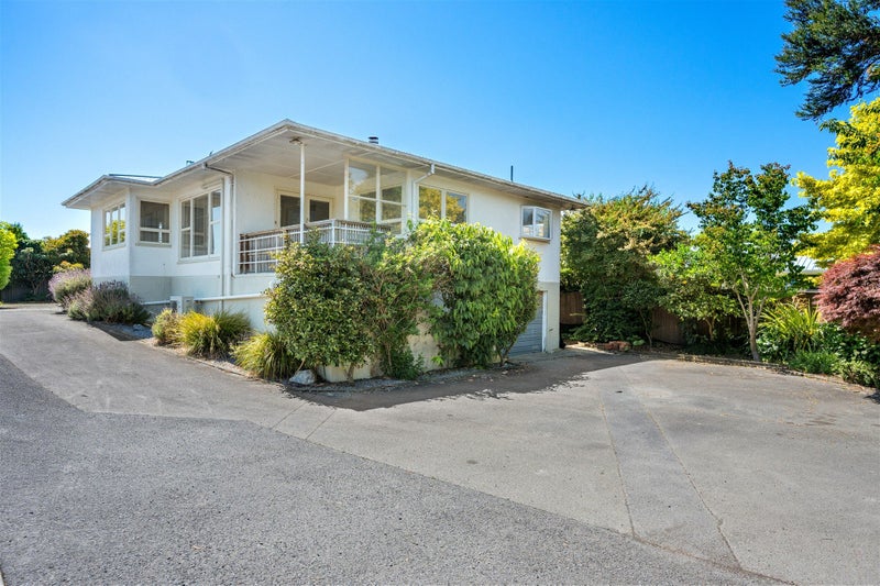 Heart of Mapua with Ample Garaging and Storage64692000069891110