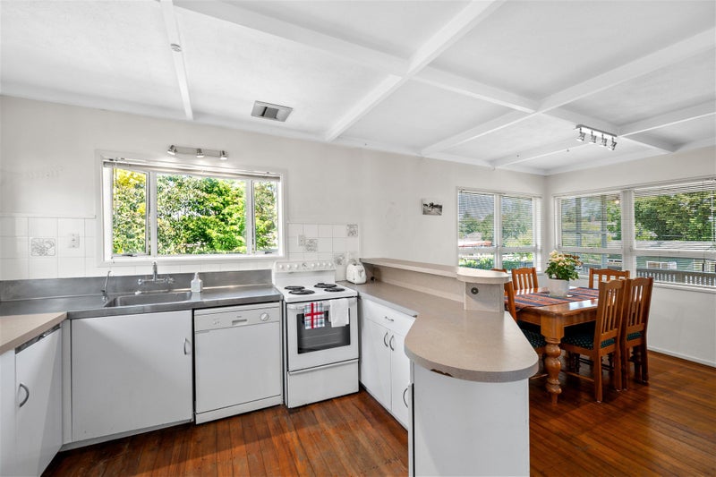 Heart of Mapua with Ample Garaging and Storage64692000069891113