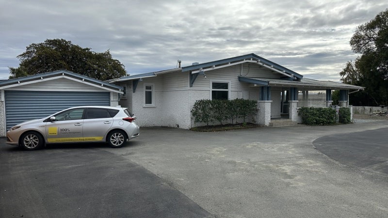 Stoke, 1 bedroom64692099441283110