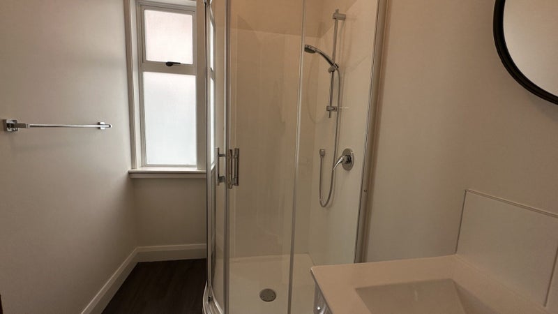 Stoke, 1 bedroom64692099441283114