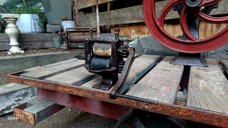 Antique Spong & Co "Uneek" patent knife cleaner. Carousel 7