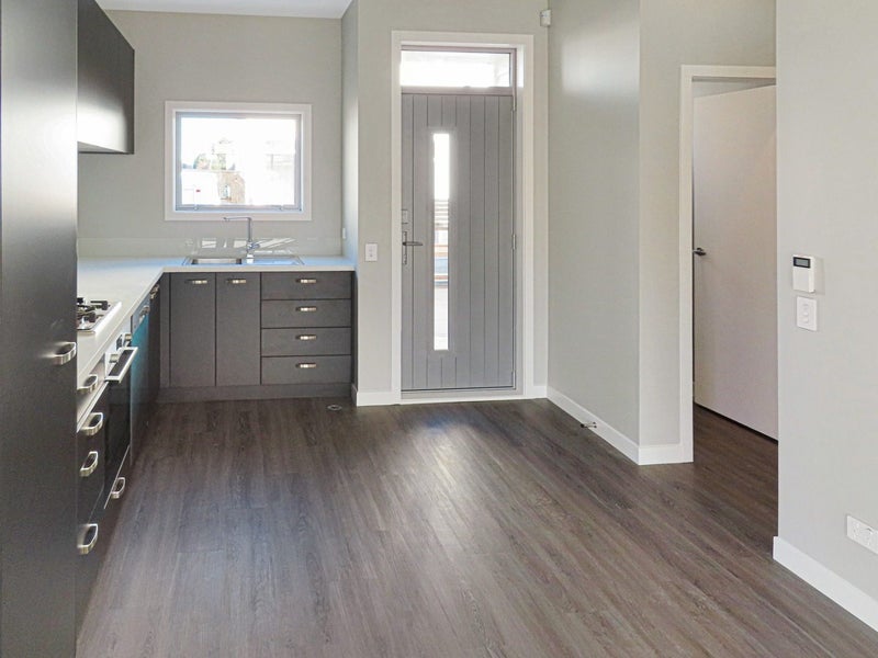 Waterloo, 3 bedrooms64692199290115111