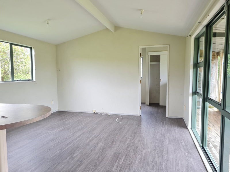 Dairy Flat, 2 bedrooms64692199447298111