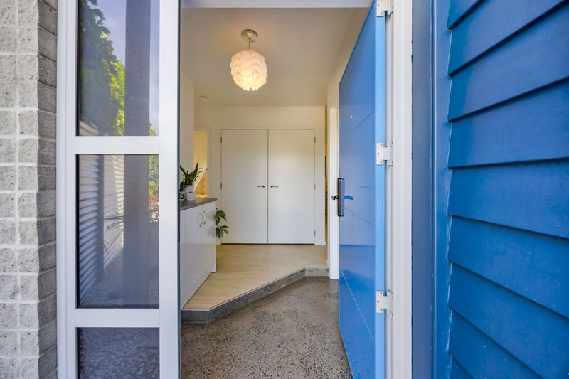 Escape the Ordinary, Keep the Convenience64692299828227114