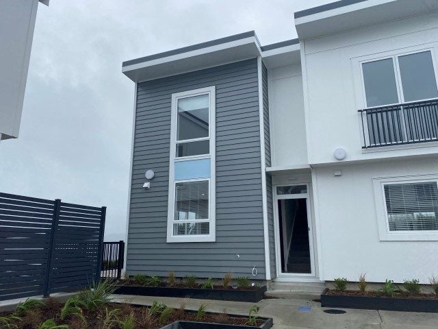 Whitby, 3 bedrooms64692599457665112