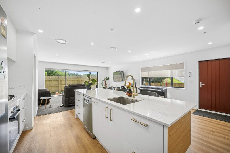 Newlands, 4 bedrooms64692599492995110