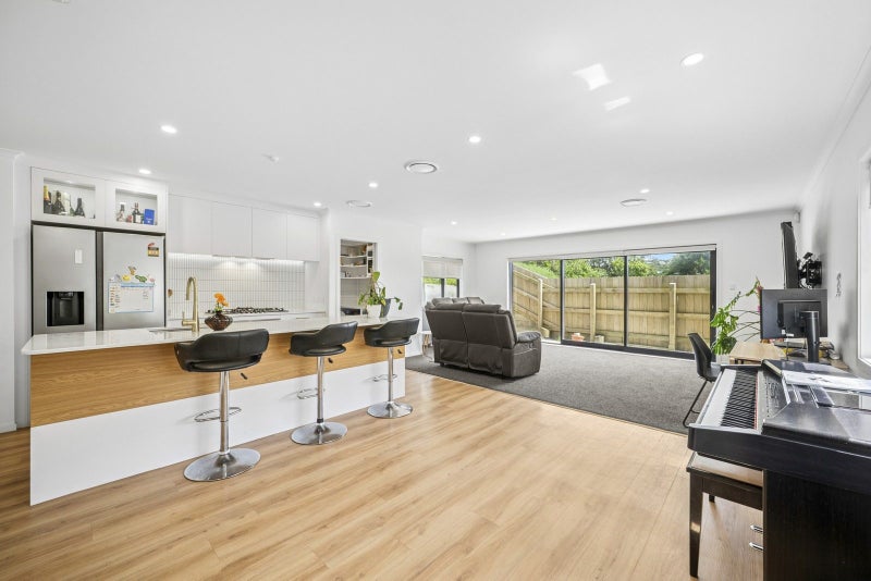 Newlands, 4 bedrooms64692599492995111