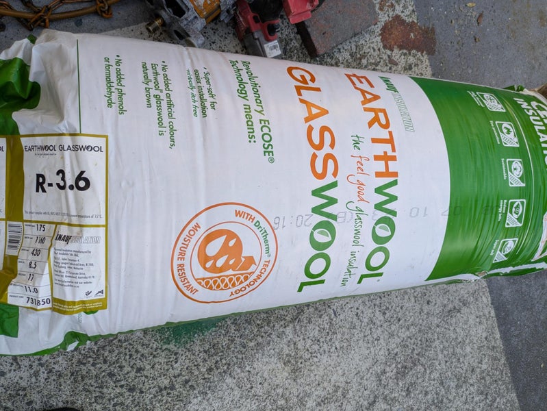 Earthwool Glasswool Ceiling Insulation Batt R3.6 175mm x 430mm x 1160mm 8.5m² Carousel 1