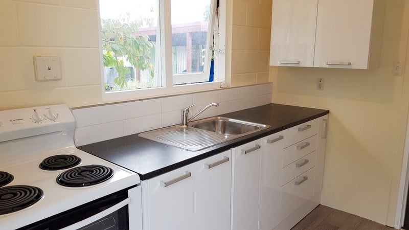 Sandringham, 2 bedrooms64692801327619111