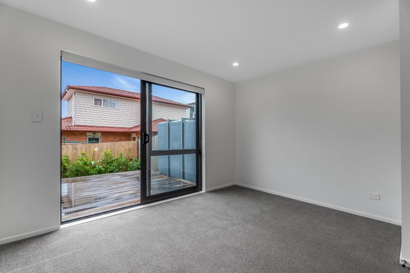 Henderson, 2 bedrooms64692801357826114