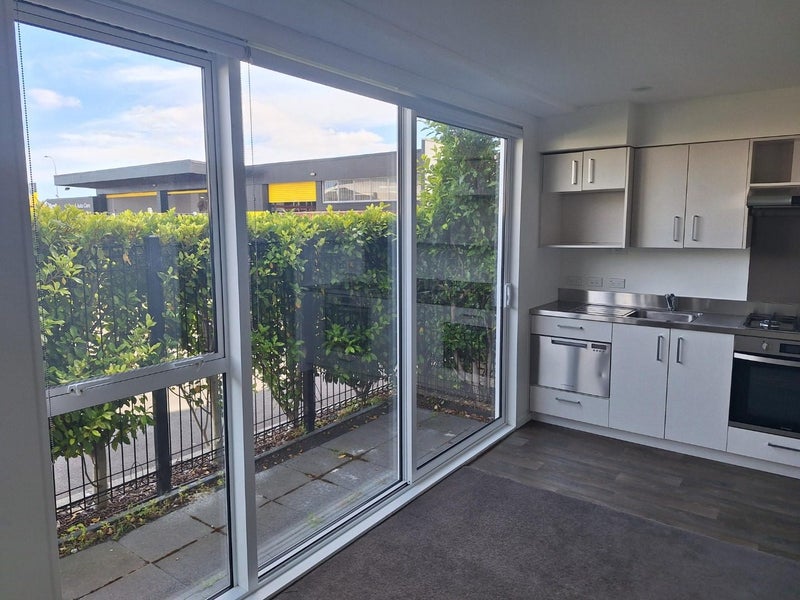 Papatoetoe, 2 bedrooms64692890614274112