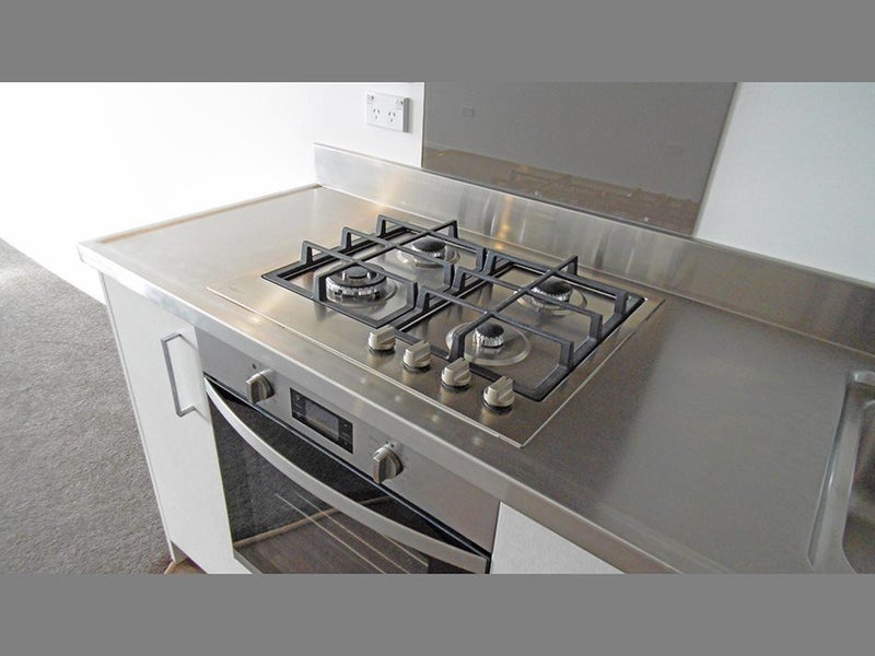 Papatoetoe, Studio64692890654465113