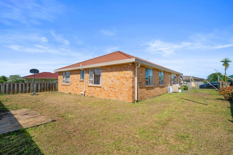 Brick & Tile Beauty on 455m²64692992887939113
