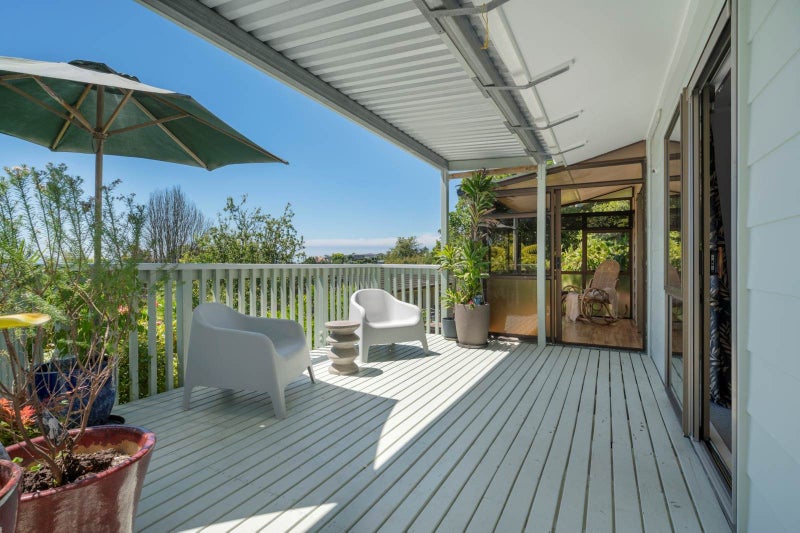 Bright, Breezy & Beautiful Views64693195085699114