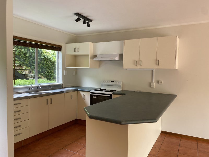 Whitiora, 2 bedrooms64693296432514111