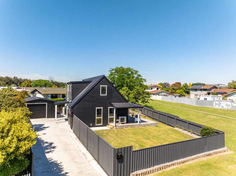 Modern and Move-In Ready64693296399490114