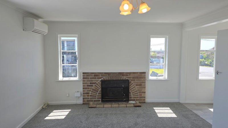 Blockhouse Bay, 3 bedrooms64693296465795113