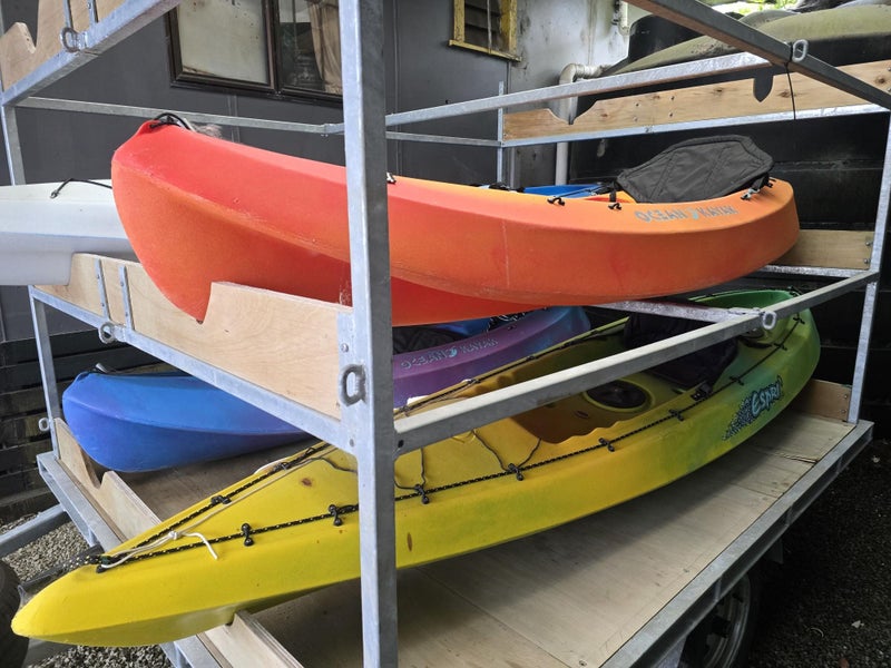 EXCELLENT CONDITION KAYAKS64693385267586110