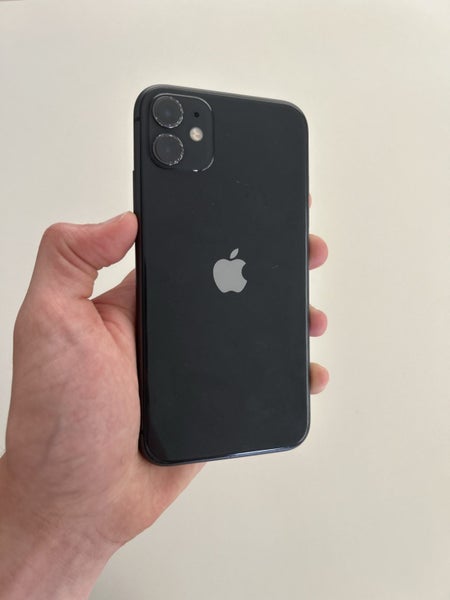 iPhone 11 – 128GB – Great Condition – 87% Battery64693537324163110