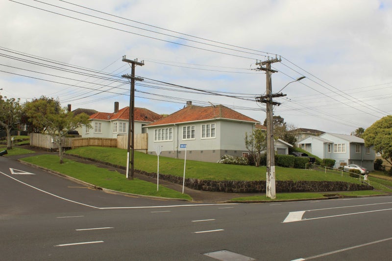 Onehunga, 3 bedrooms64693579032450111
