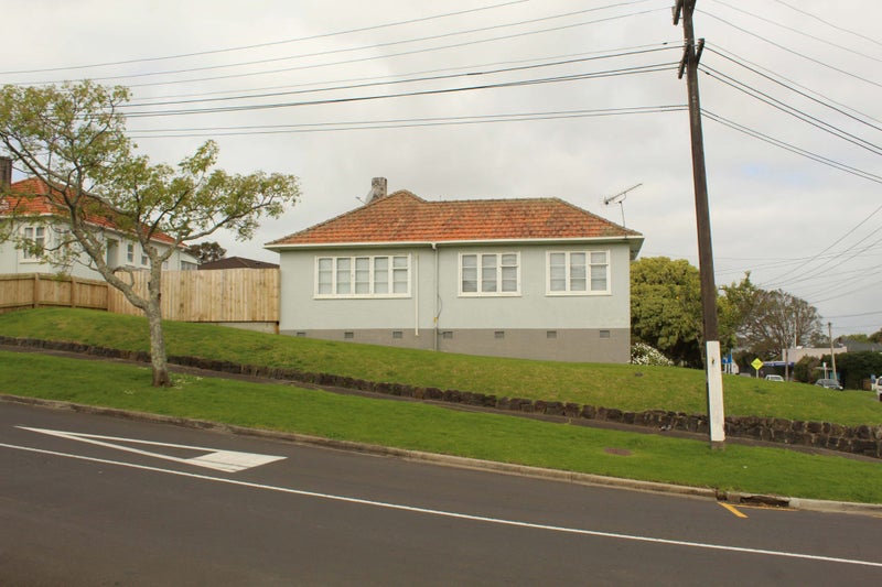 Onehunga, 3 bedrooms64693579032450112