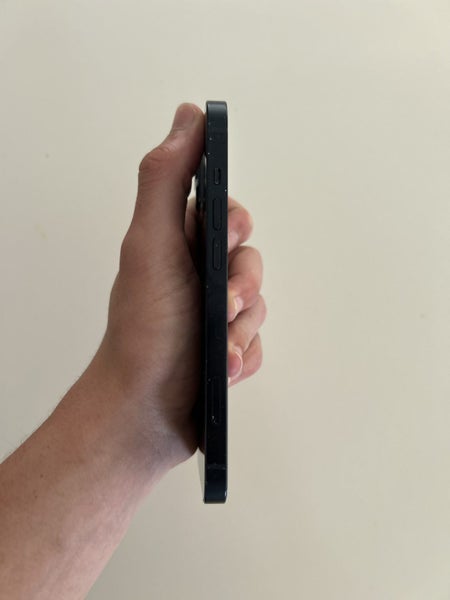 iPhone 13 – 128GB (Perfect Condition) + Box & Extras64693651280258112