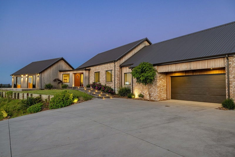 Where Luxury Meets The View64693789609347110