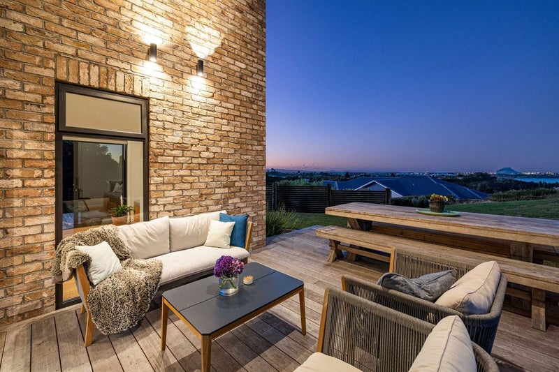 Where Luxury Meets The View64693789609347111