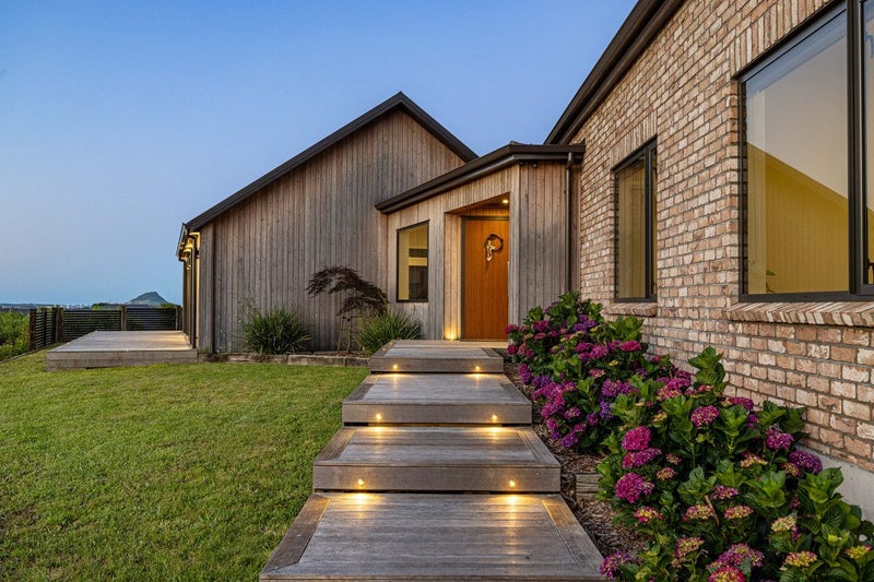 Where Luxury Meets The View64693789609347114