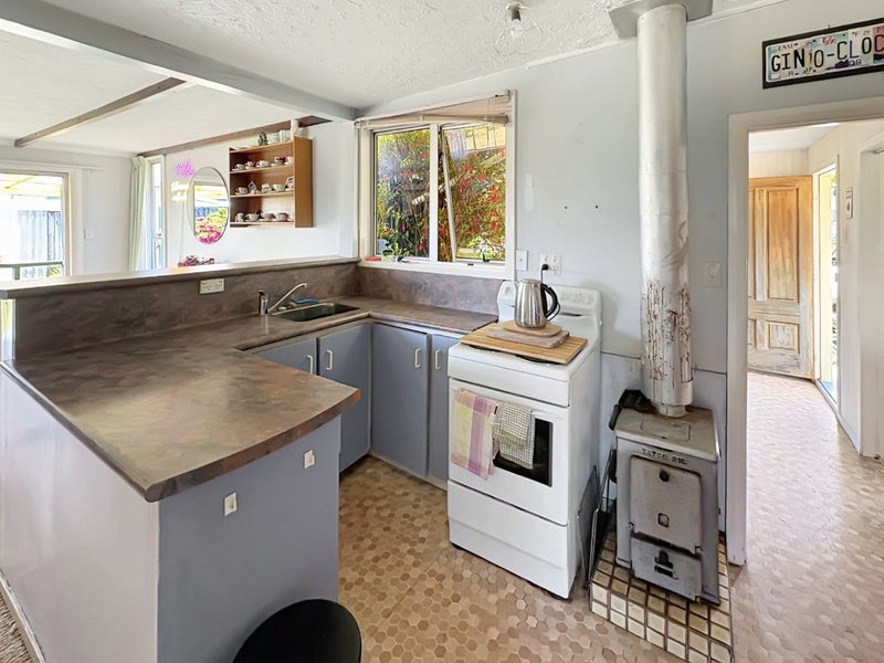 Foxton Beach, 2 bedrooms64693892051971111