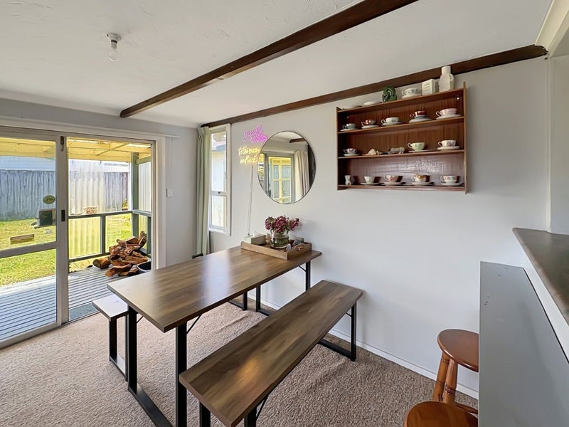 Foxton Beach, 2 bedrooms64693892051971112