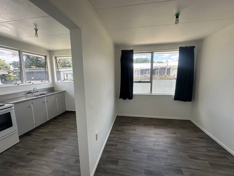 Flaxmere, 3 bedrooms64693892261762114