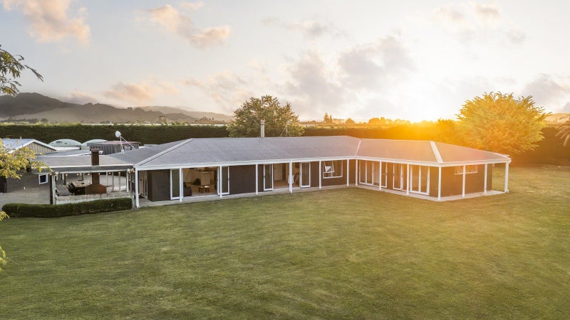 Room for two families and all the extras64693993815042114