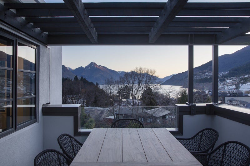 Indulge in the Extraordinary64693993927809110