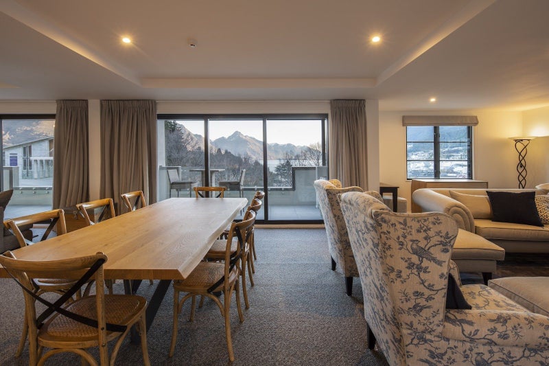 Indulge in the Extraordinary64693993927809113