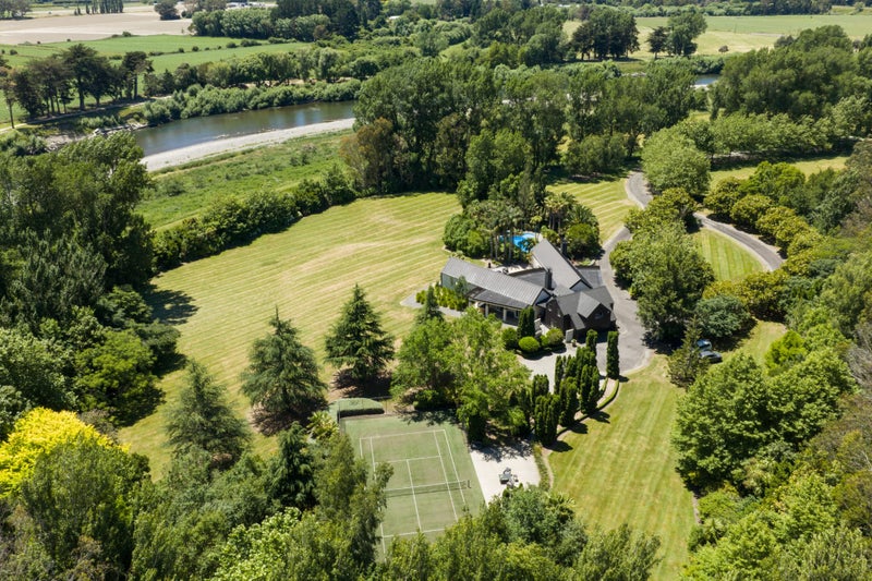 Remarkable Residence & World-Class Grounds64771571673729114