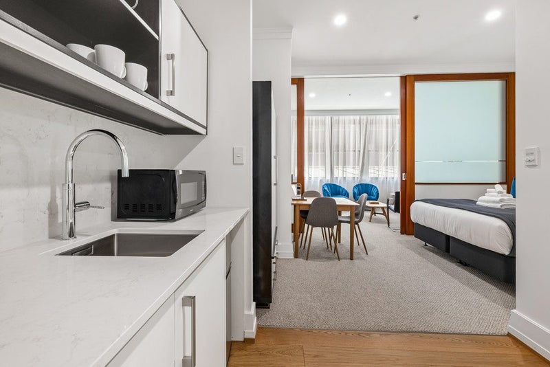 Best in Class. Fully Renovated. Car Park Included.64694186221953113