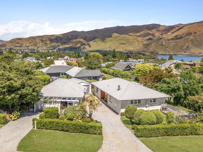 Old Wanaka, New Possibilities64771571692162110